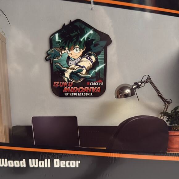 Crunchyroll My Hero Academia Izuku Midoriya class 1-A wooden decor 10”x11” FLAW - Picture 7 of 11